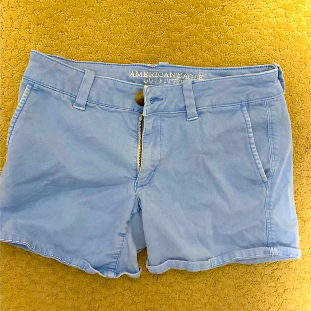 Aeo light blue jean shorts size 6
